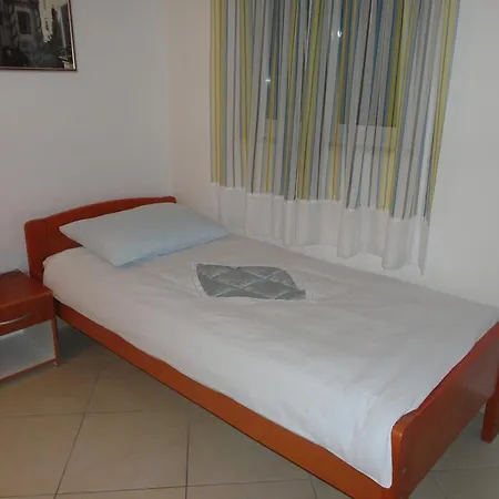 Nia Dubrovnik